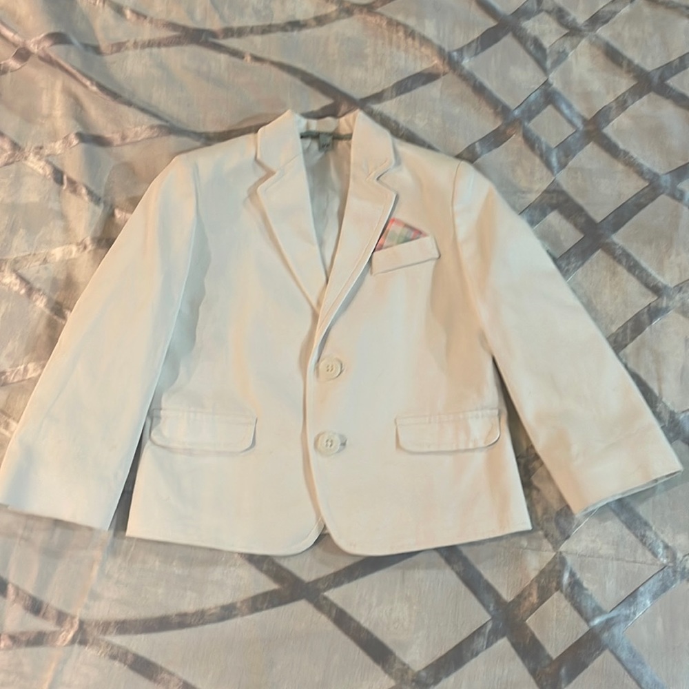 White /boys size 3/ suit